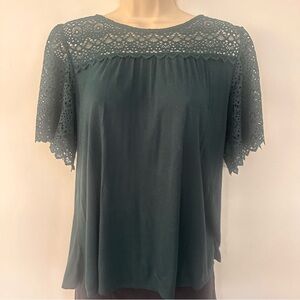 LOFT Dark Green Lace Trim Top Size XS Women’s